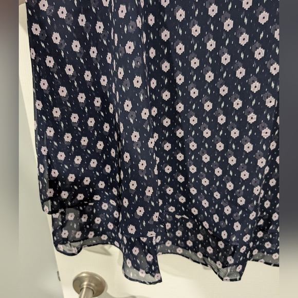 Lane Bryant Navy & Purple Geo Swing Double-Layer Chiffon Tank in Size 20 - Picture 4 of 10